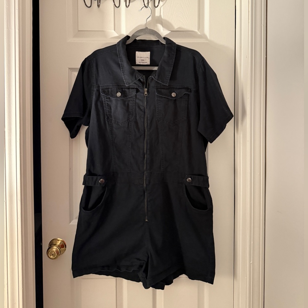 Celebrity Pink Size XXXL Black Jumpsuit snap tab detail soft stretch denim zip